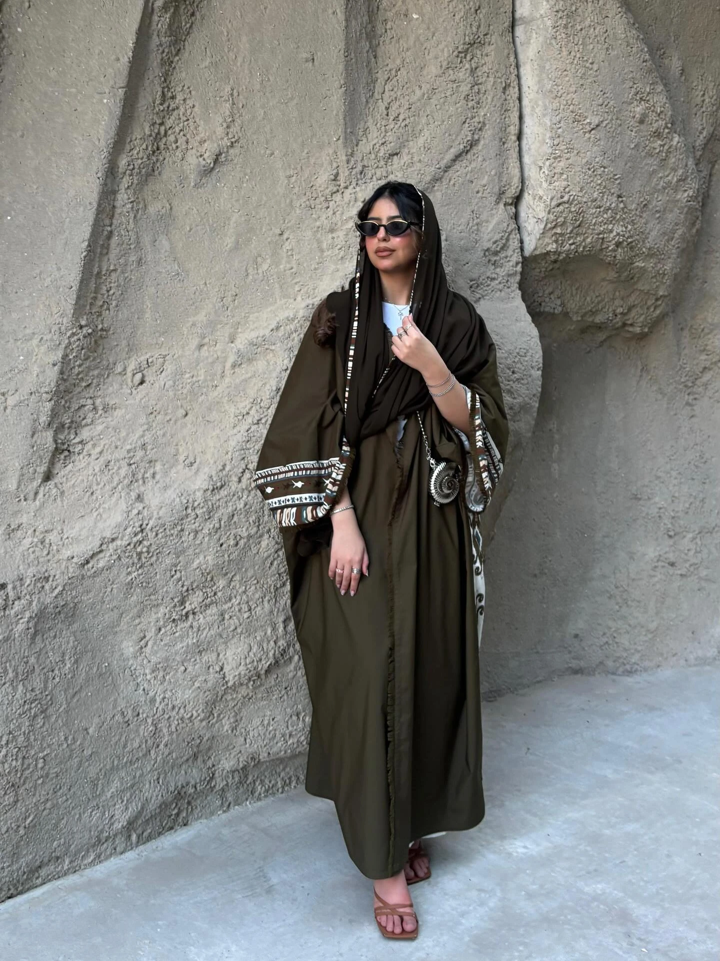 عباية ليالي